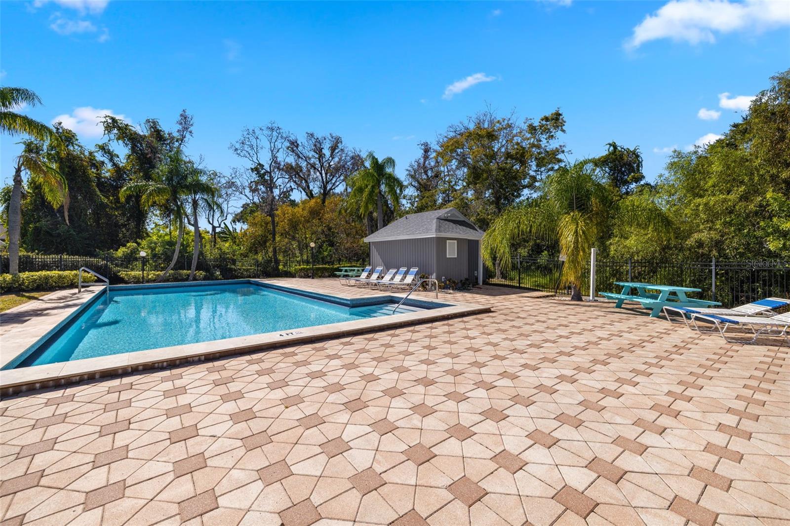 CLOVERPLACE CONDO - Residential Lease