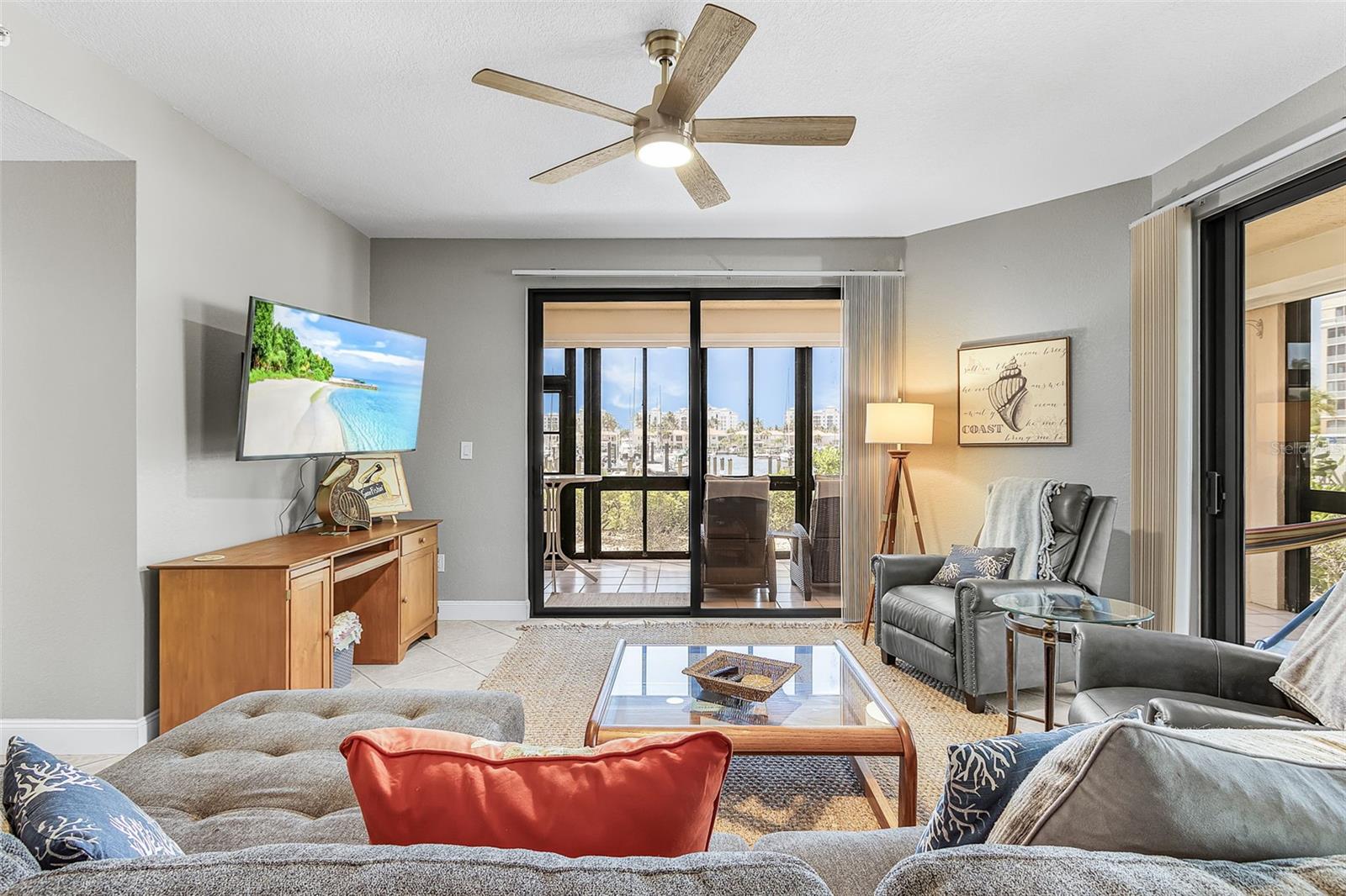 TIDES/MARINA TOWERS - Residential