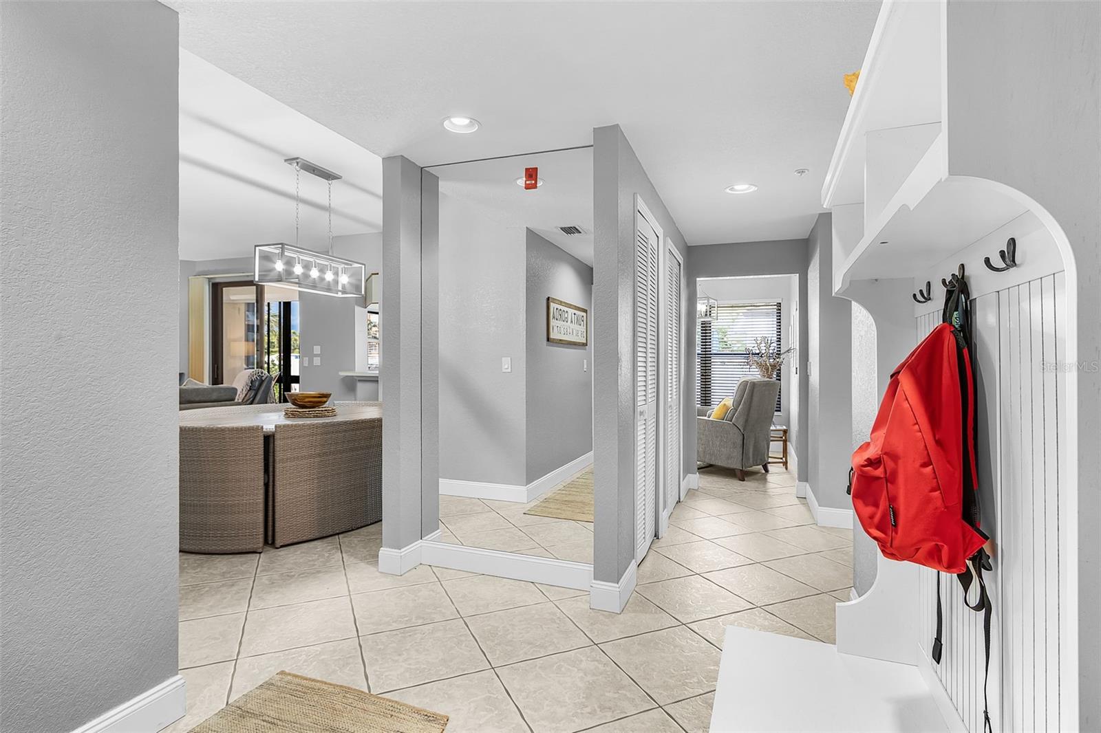 TIDES/MARINA TOWERS - Residential