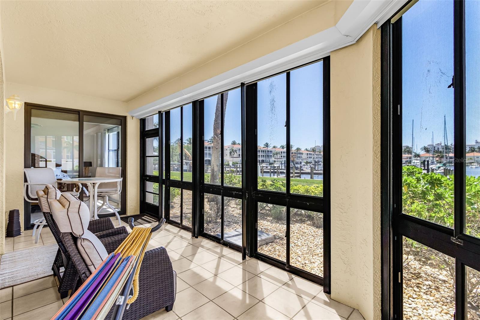 TIDES/MARINA TOWERS - Residential