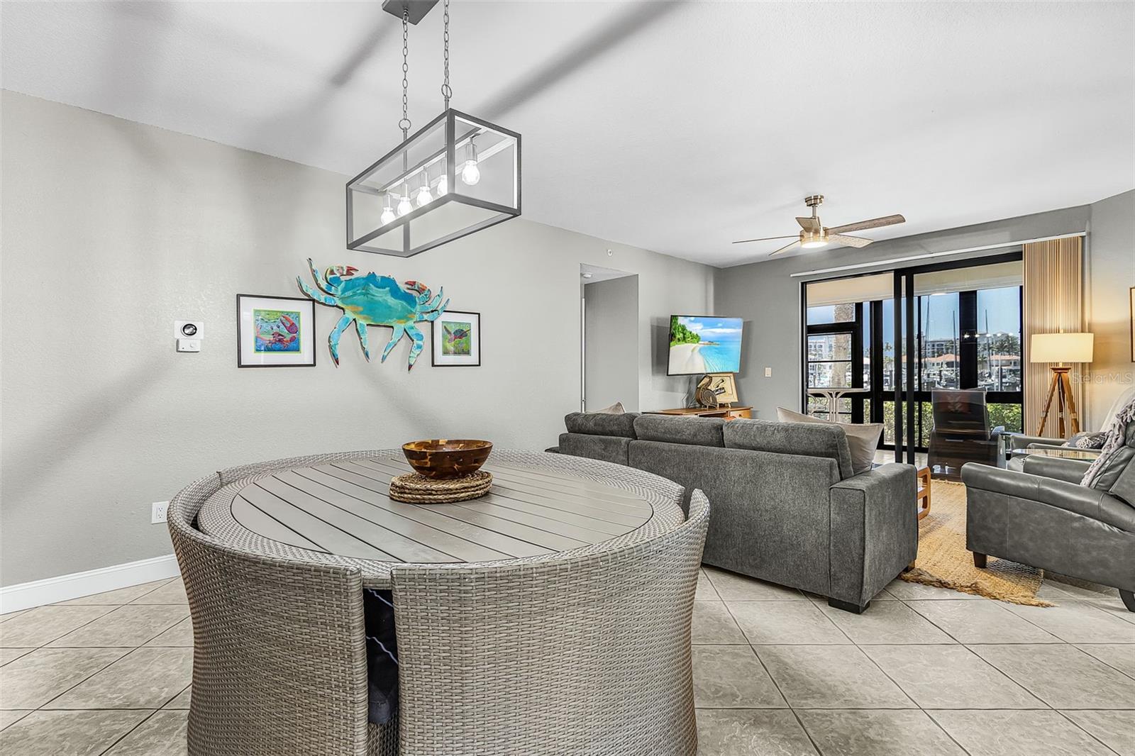 TIDES/MARINA TOWERS - Residential