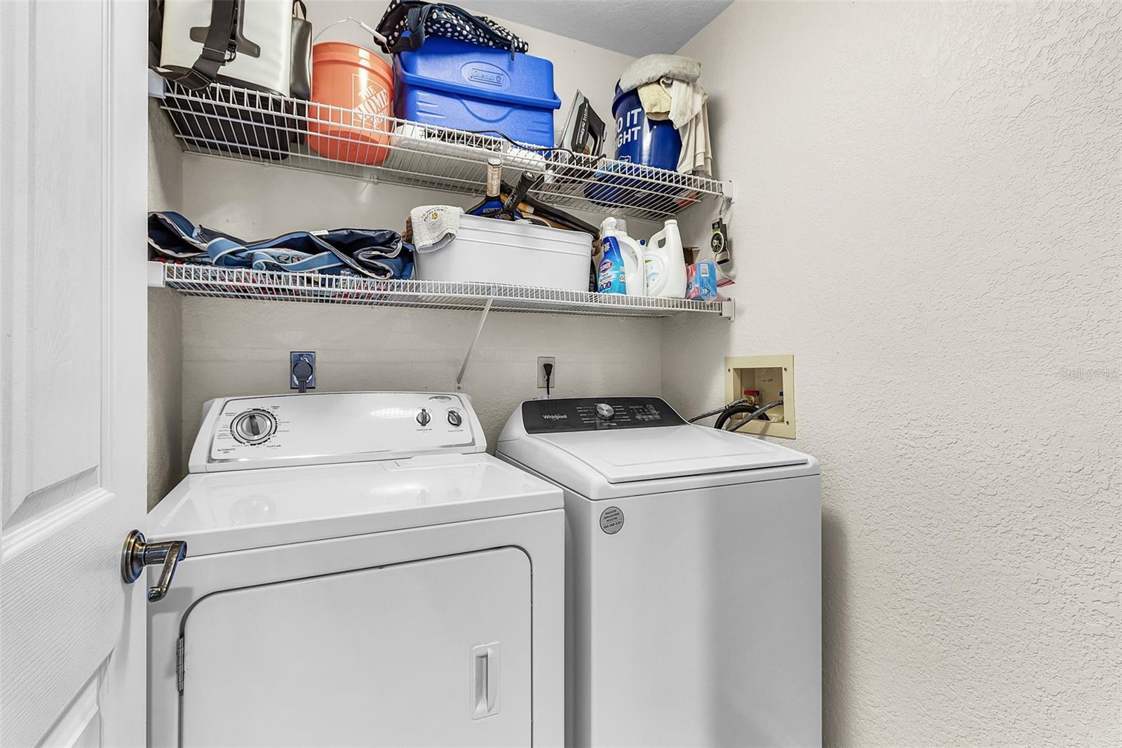 TIDES/MARINA TOWERS - Residential