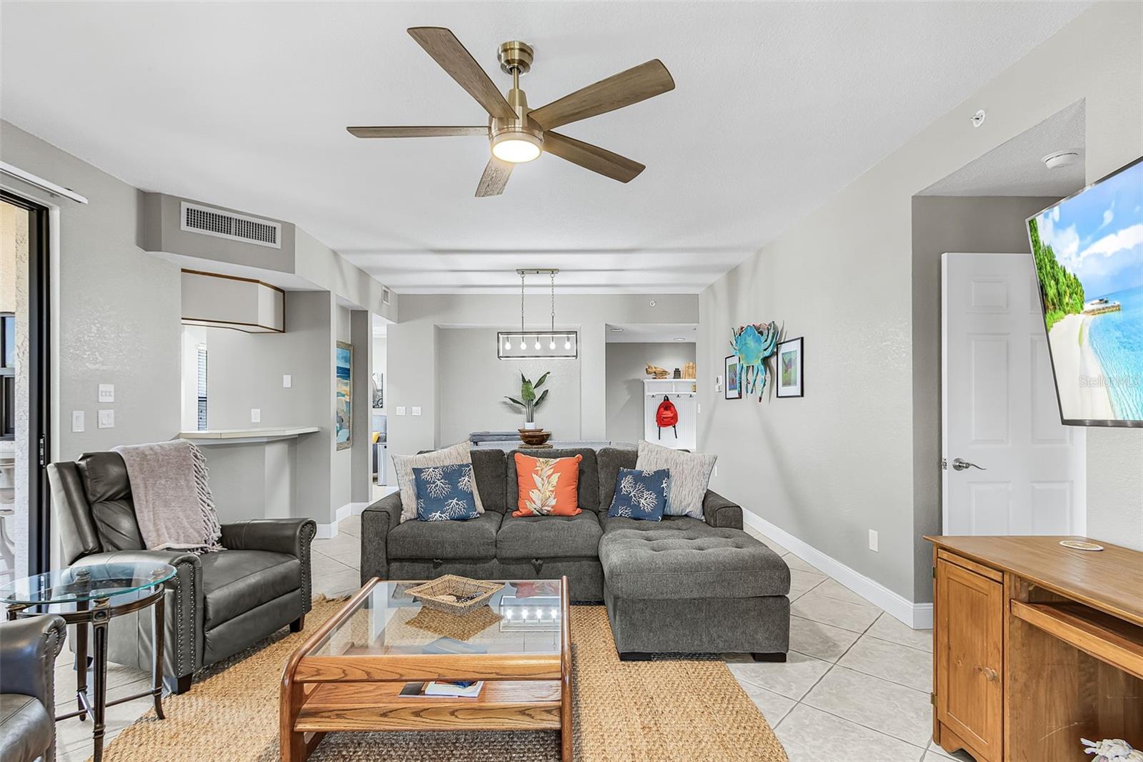 TIDES/MARINA TOWERS - Residential