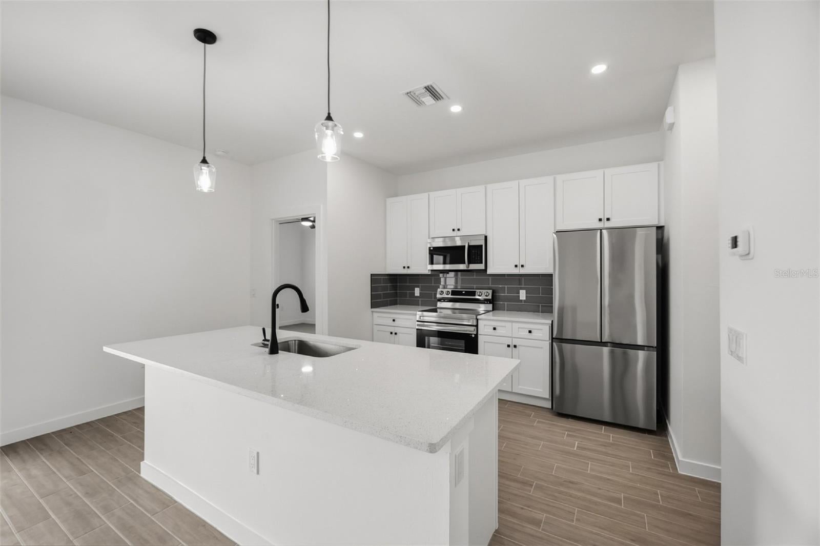 1837 REMUS AVENUE, NORTH PORT, FL, 34286 2 1837 REMUS AVENUE