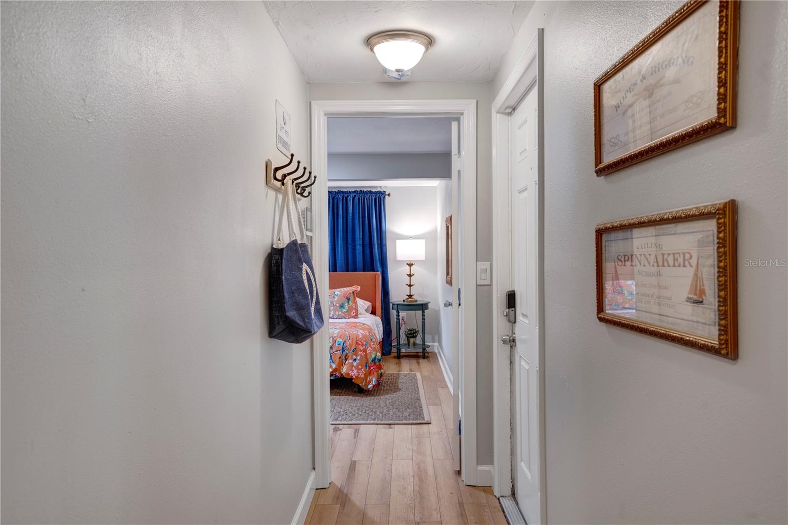 SUNSET - Residential Lease