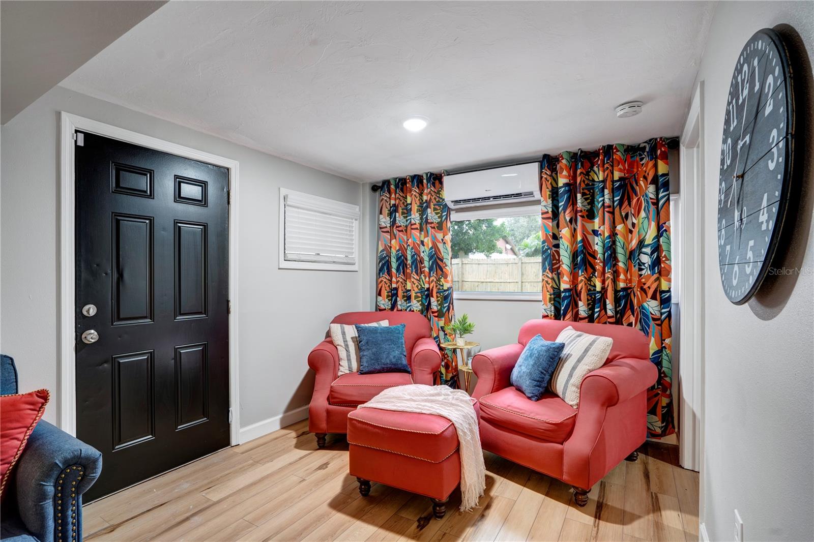 SUNSET - Residential Lease