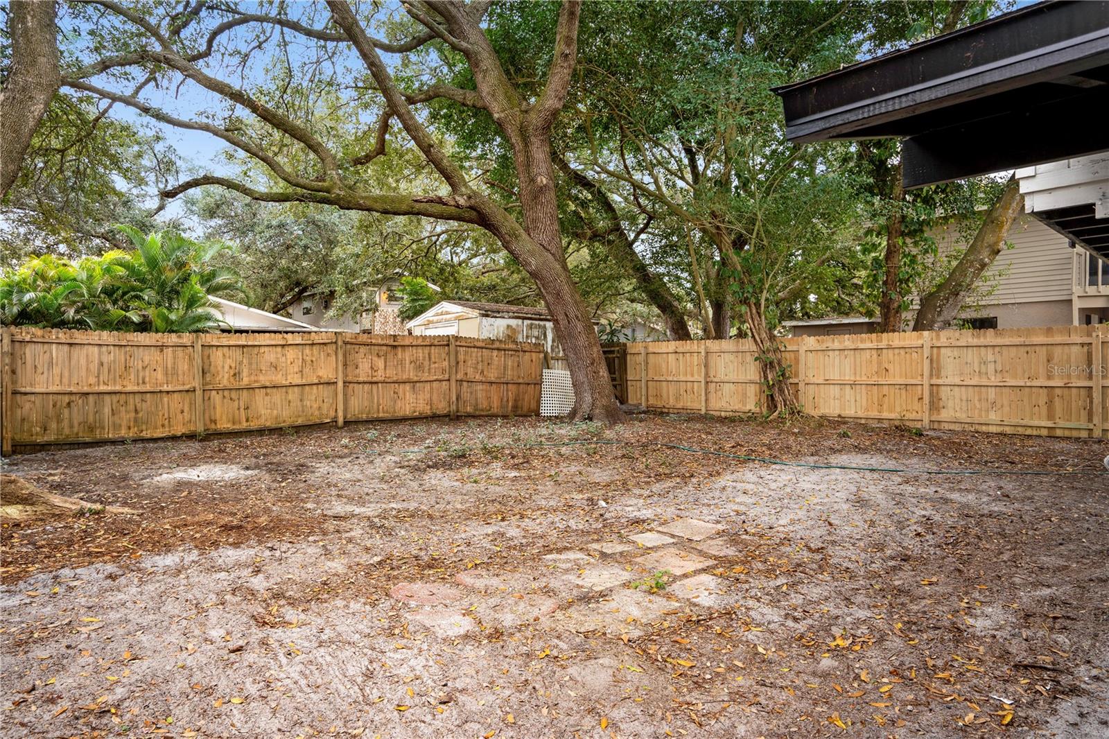 SUNSET - Residential Lease