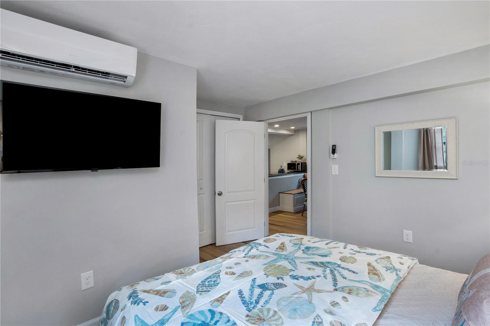 SUNSET - Residential Lease