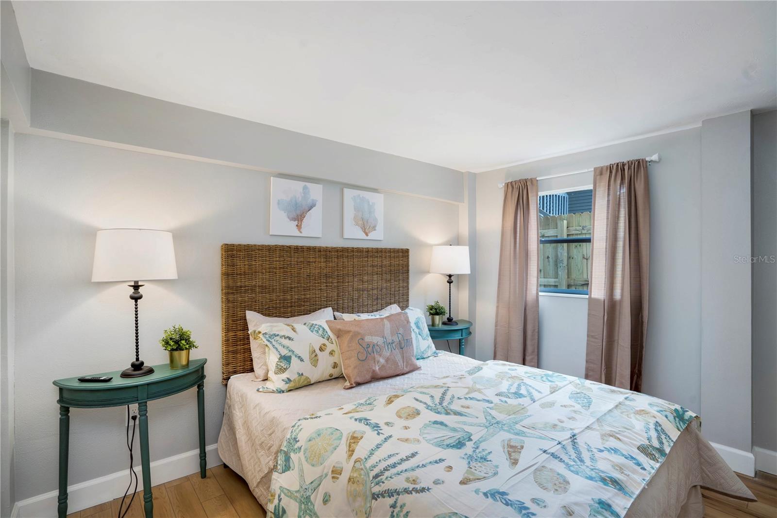 SUNSET - Residential Lease