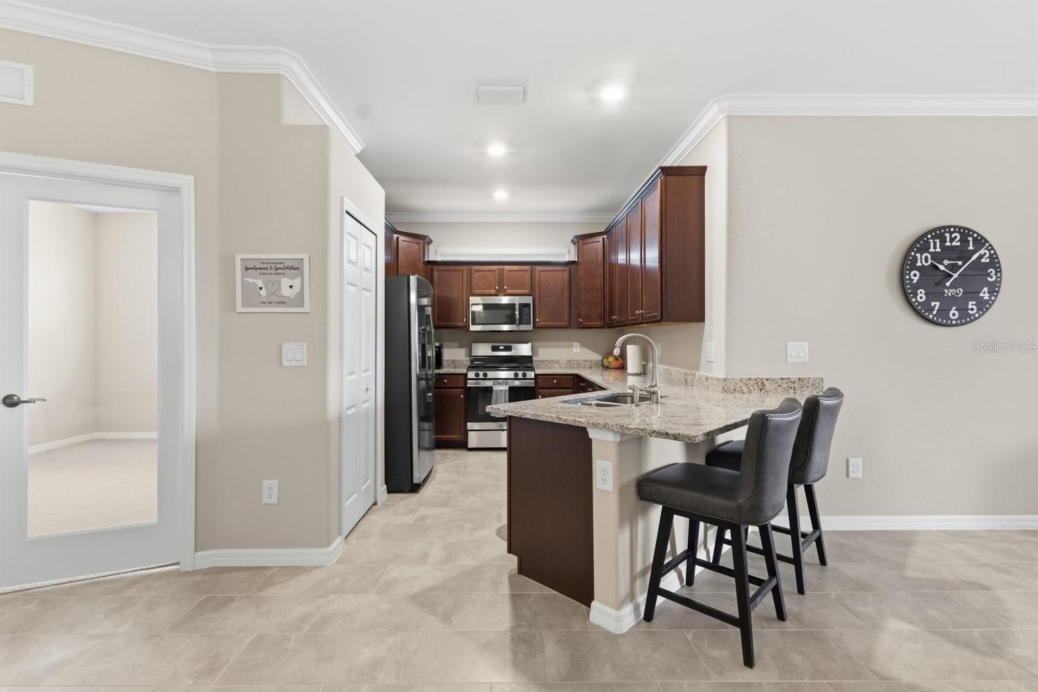 17652 WOODLAND COURT