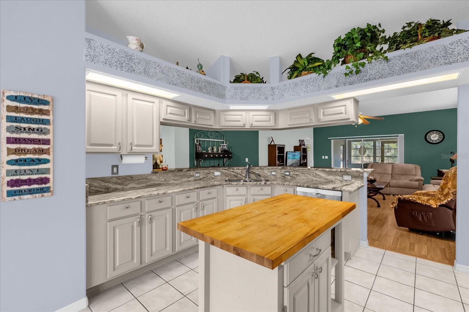 ROYAL HLNDS PH I-D - Residential