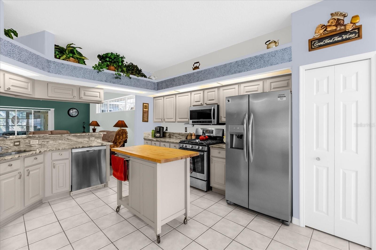 ROYAL HLNDS PH I-D - Residential