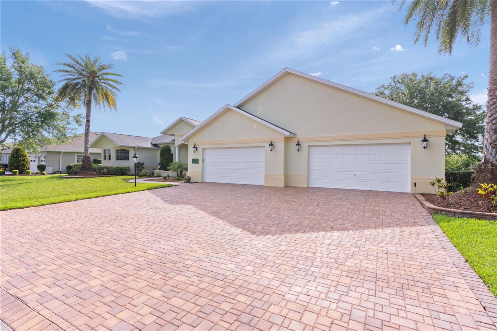 1721 SUNSET RIDGE DRIVE