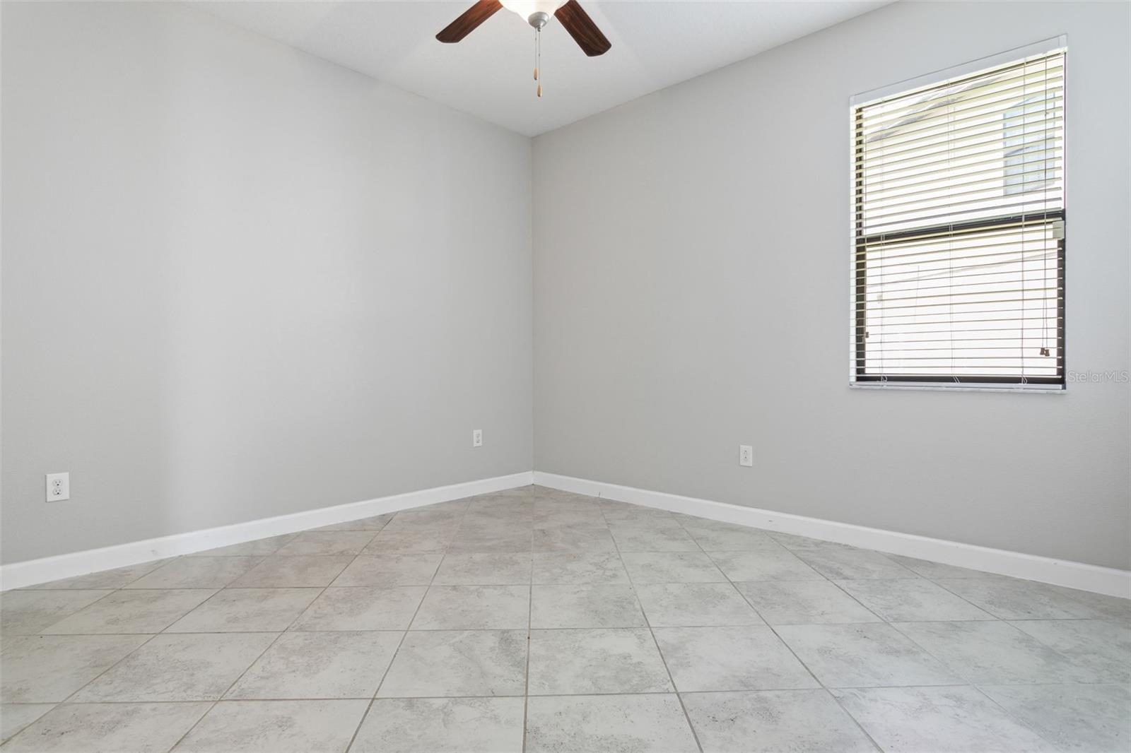 SOUTH FORK TR P PH 3A - Residential Lease