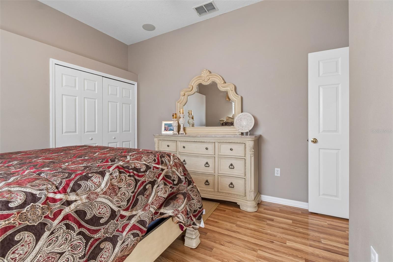 THOUSAND OAKS PH 02 03 04 05 - Residential