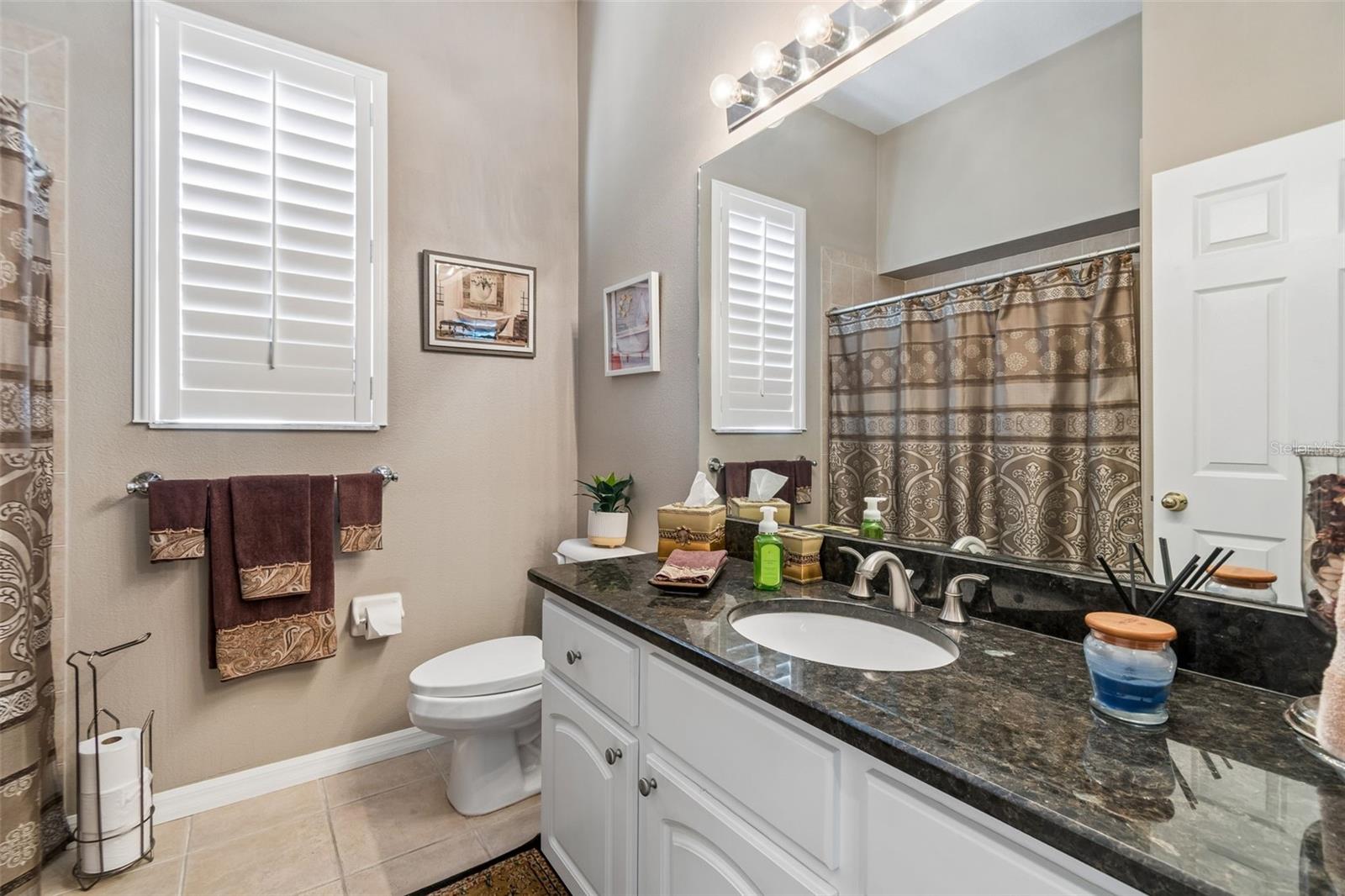 THOUSAND OAKS PH 02 03 04 05 - Residential