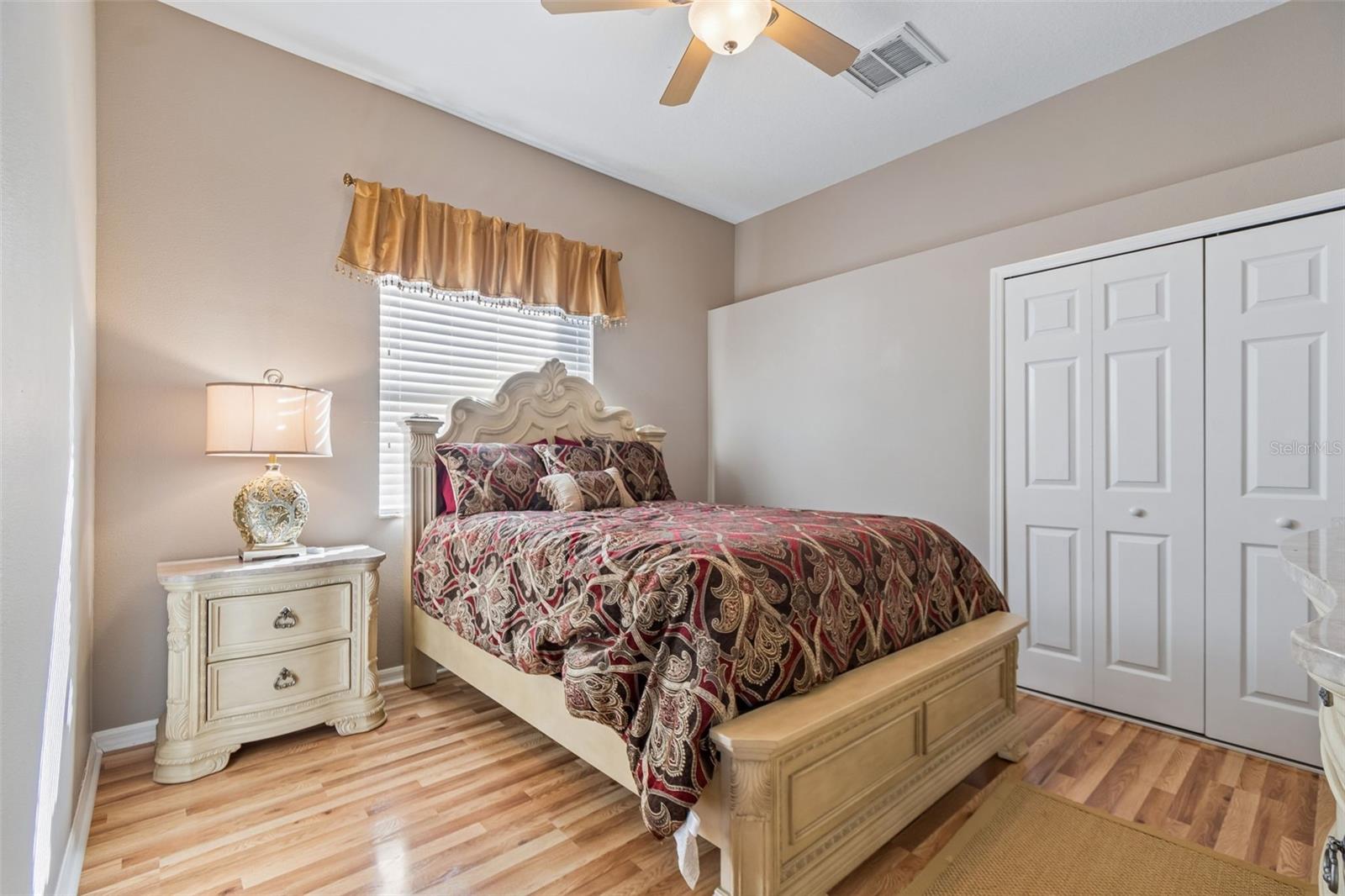 THOUSAND OAKS PH 02 03 04 05 - Residential