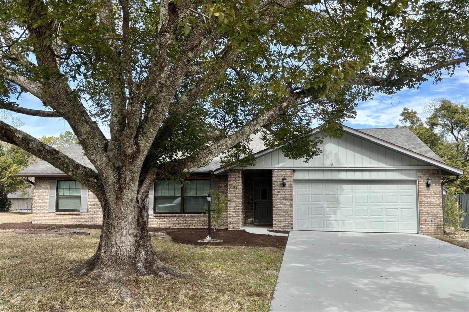 785 BRIARCLIFF DRIVE