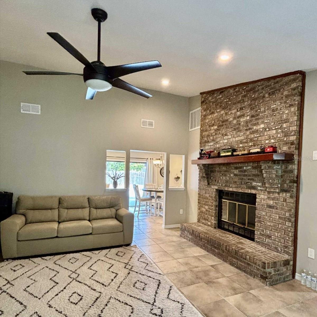 BRIARWOOD SOUTH - Residential