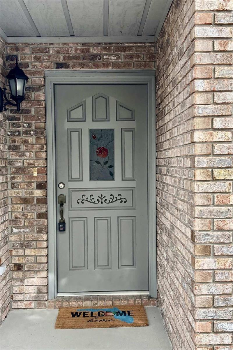 785 BRIARCLIFF DRIVE