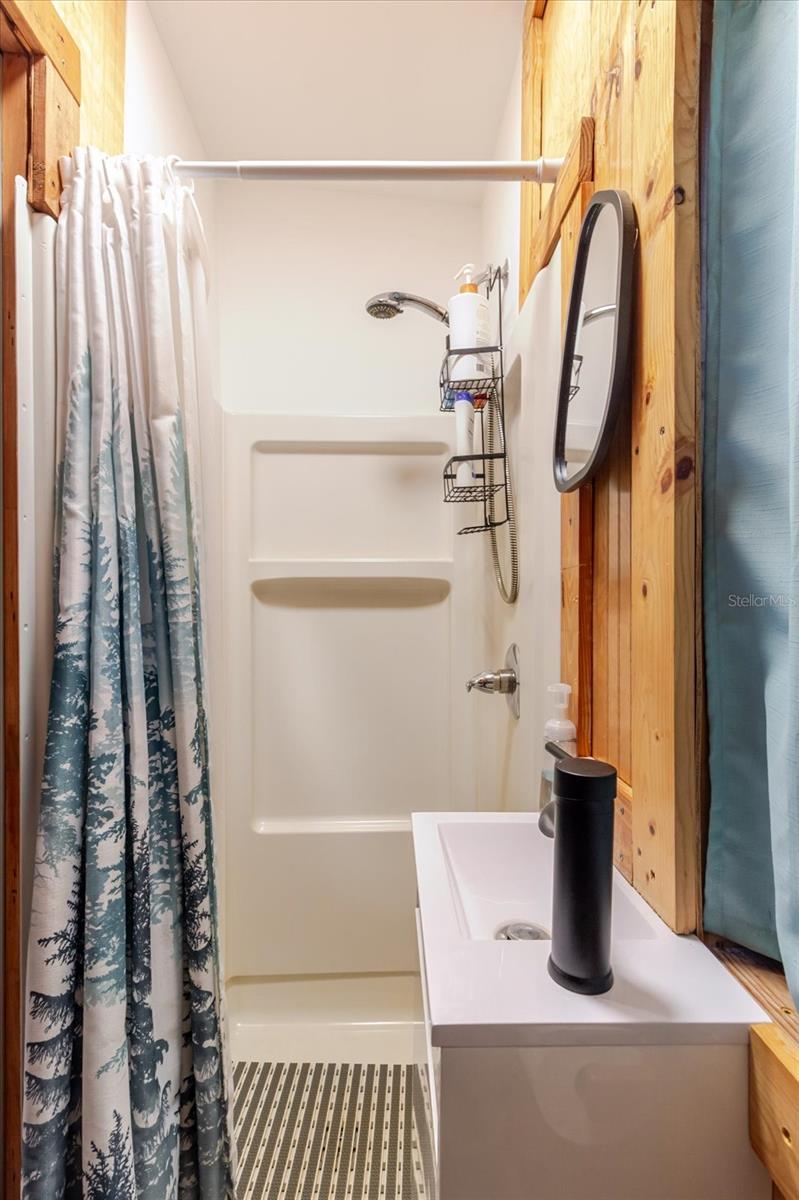 EAST COVE UNIT 01 - Residential