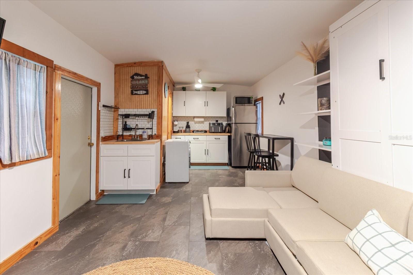 EAST COVE UNIT 01 - Residential