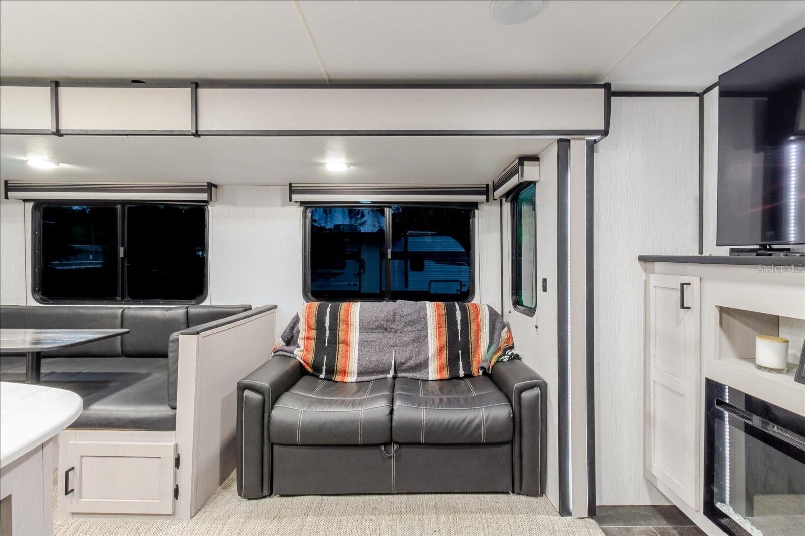 EAST COVE UNIT 01 - Residential