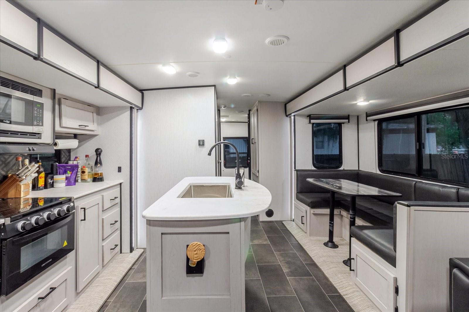 EAST COVE UNIT 01 - Residential