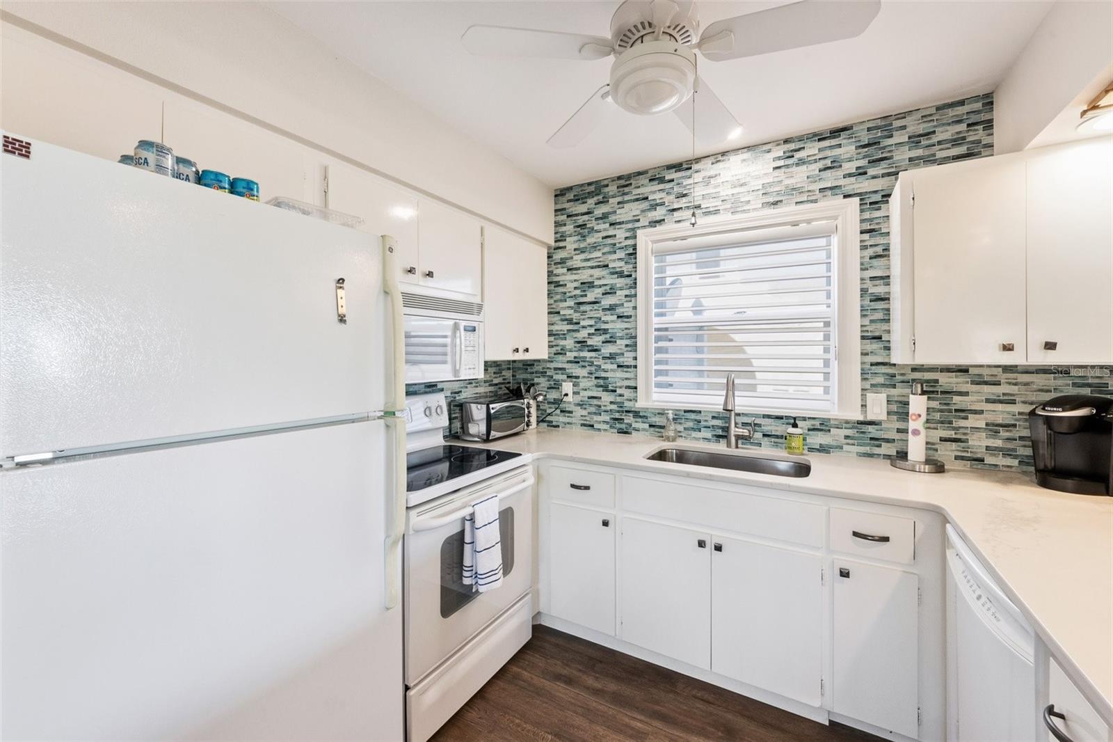 ANNA MARIA BEACH - Residential