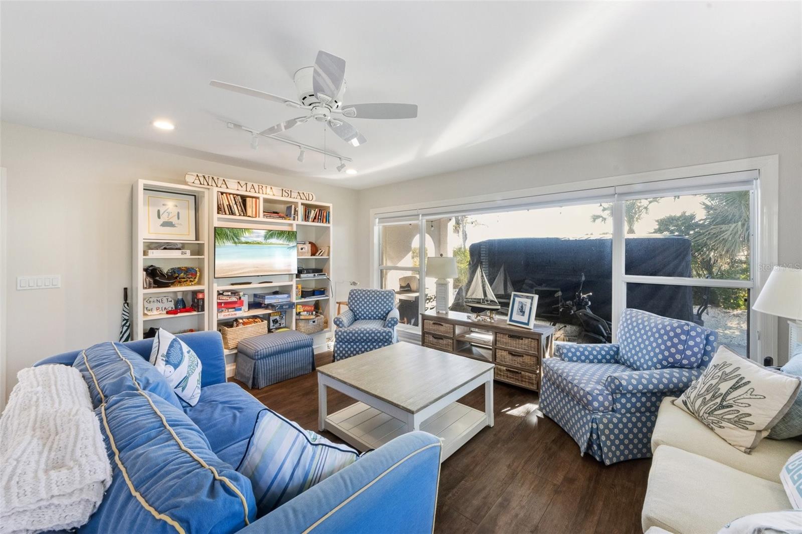 ANNA MARIA BEACH - Residential