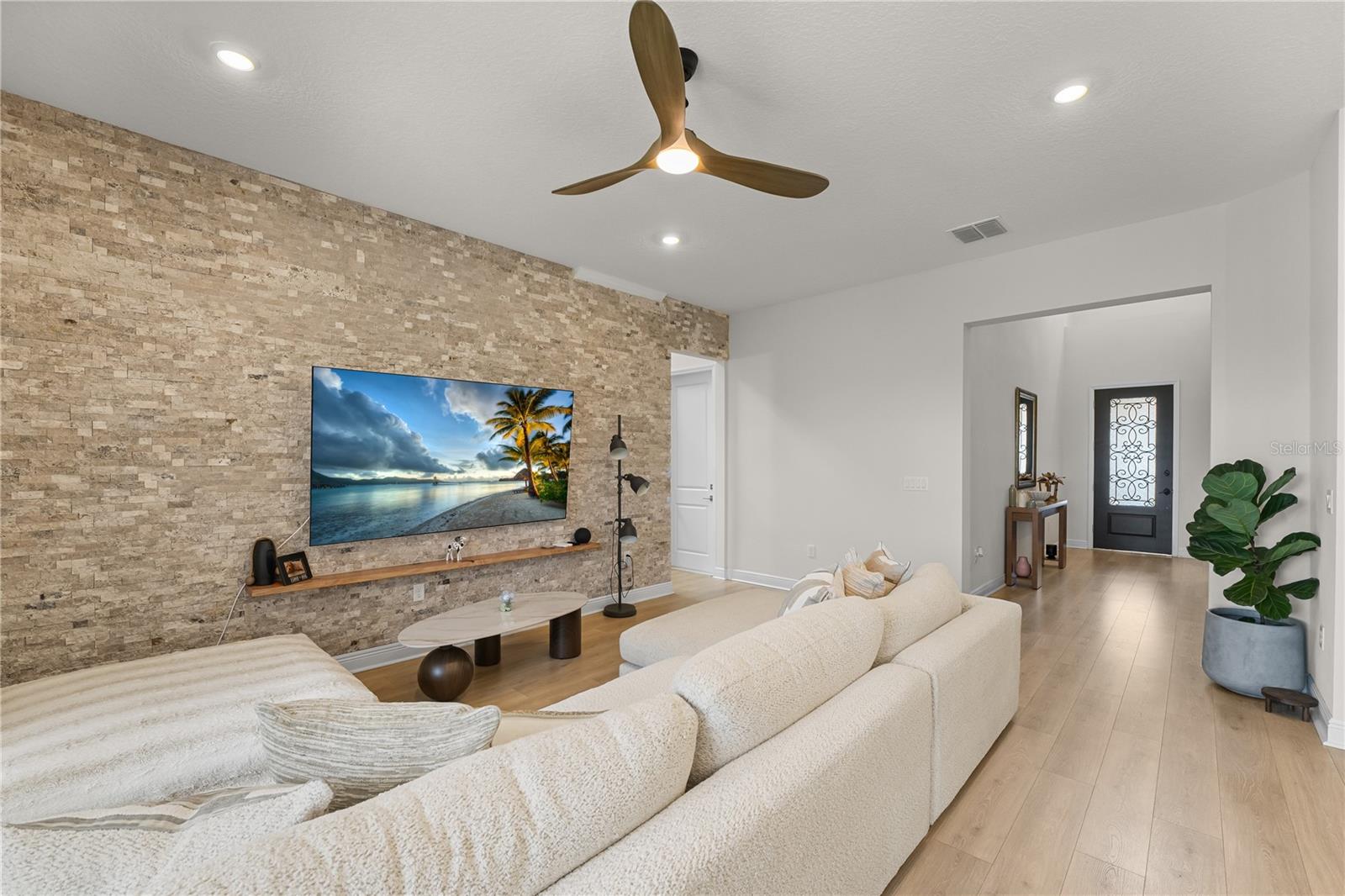 BELLA COLLINA WEST SUB - Residential