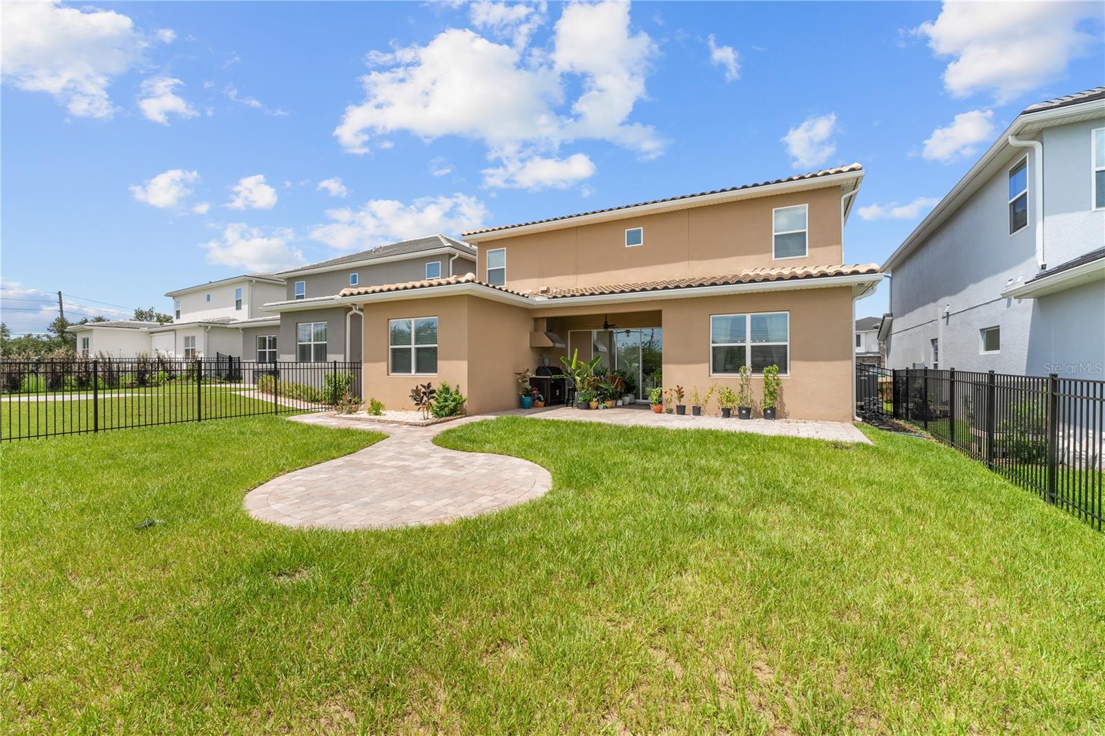 BELLA COLLINA WEST SUB - Residential