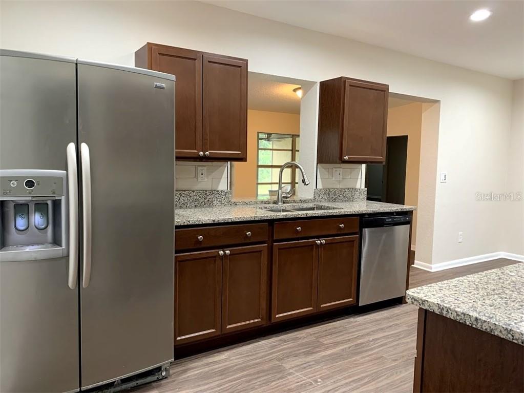 COUNTRY CLUB ADD TO CASSELBERRY REP - Residential Lease