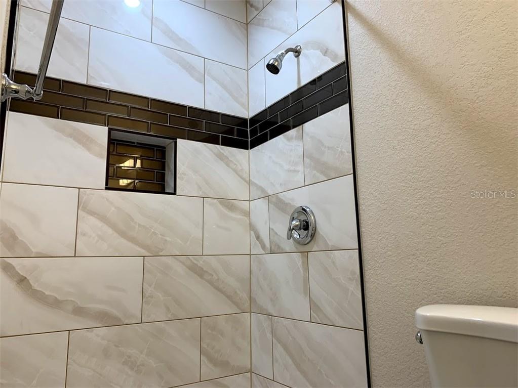 COUNTRY CLUB ADD TO CASSELBERRY REP - Residential Lease