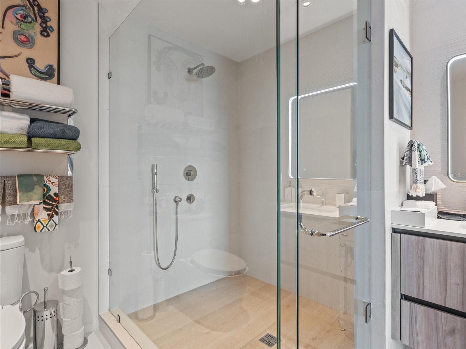 SERENA BY THE SEA CONDO - Residential