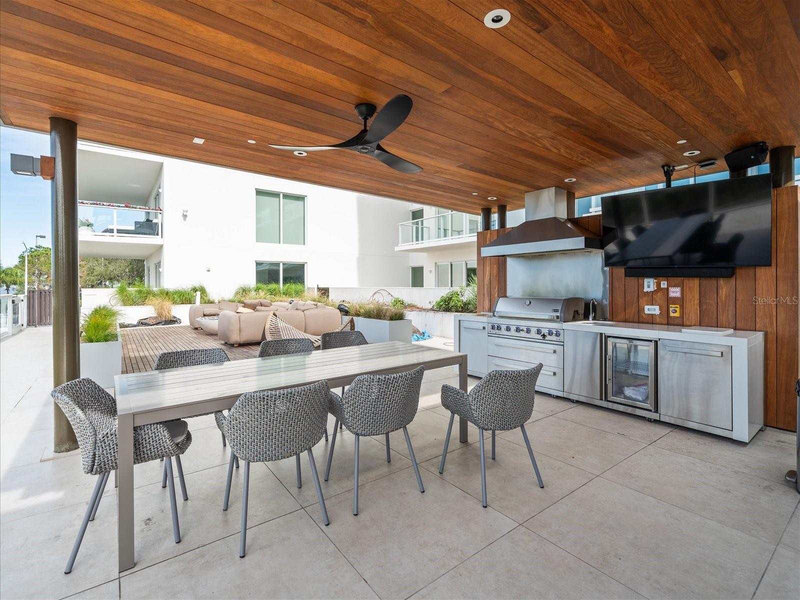 SERENA BY THE SEA CONDO - Residential