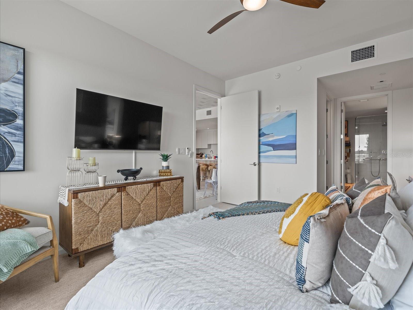 SERENA BY THE SEA CONDO - Residential