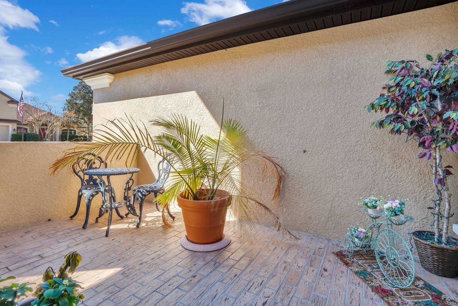 OAK LANDING - Residential