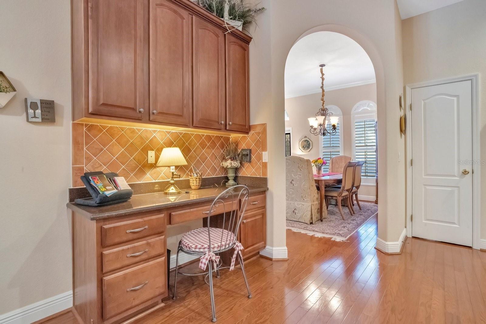 OAK LANDING - Residential