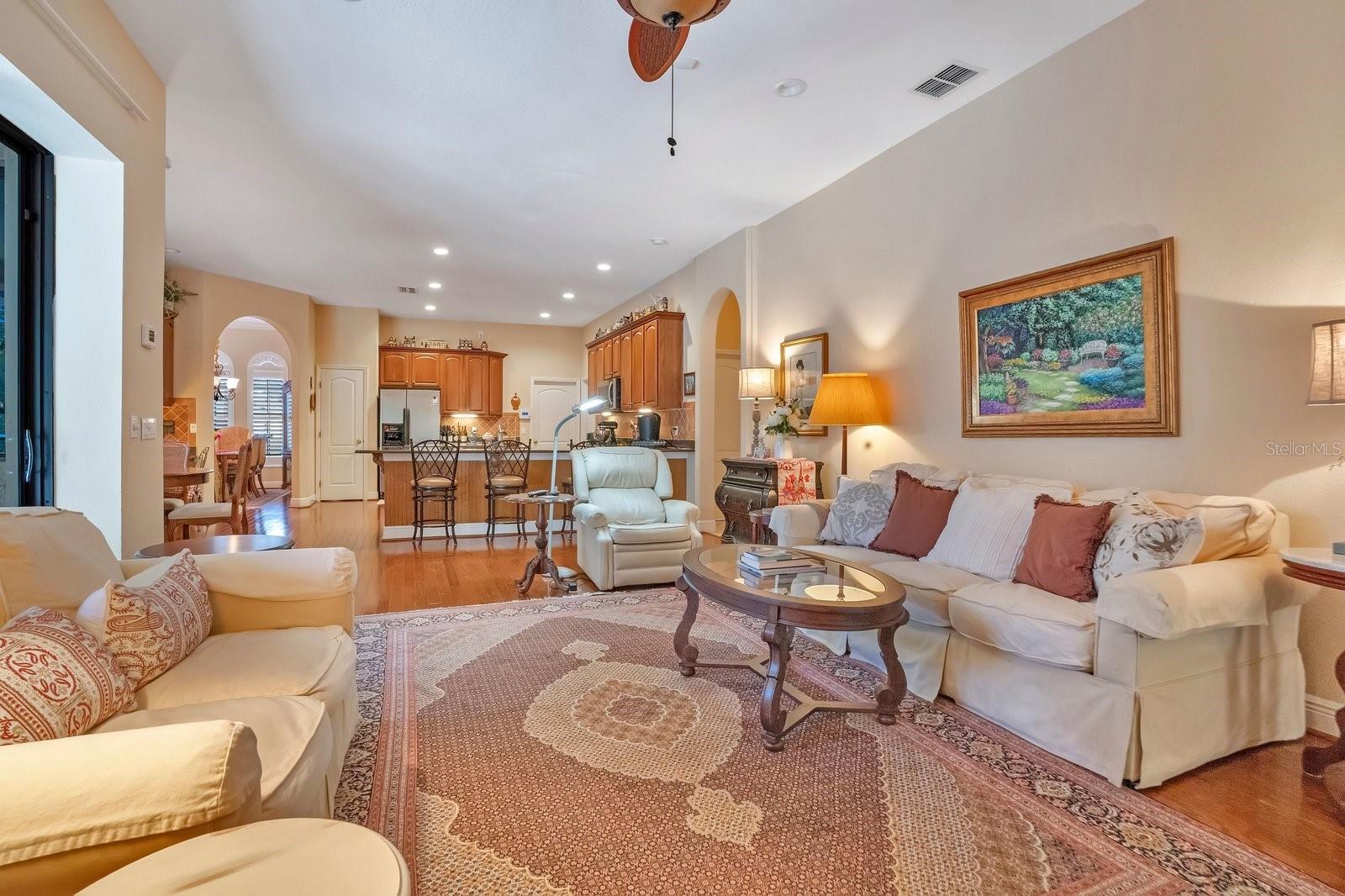 OAK LANDING - Residential