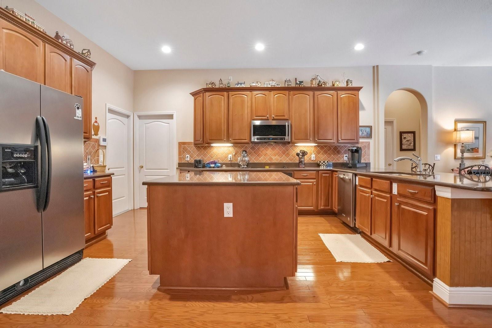 OAK LANDING - Residential