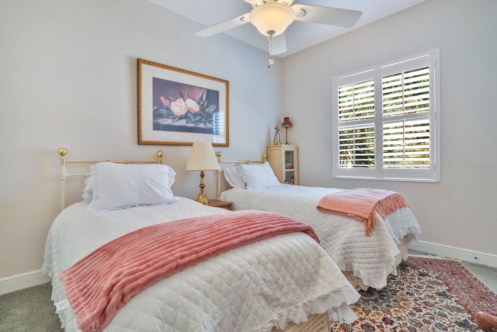 OAK LANDING - Residential