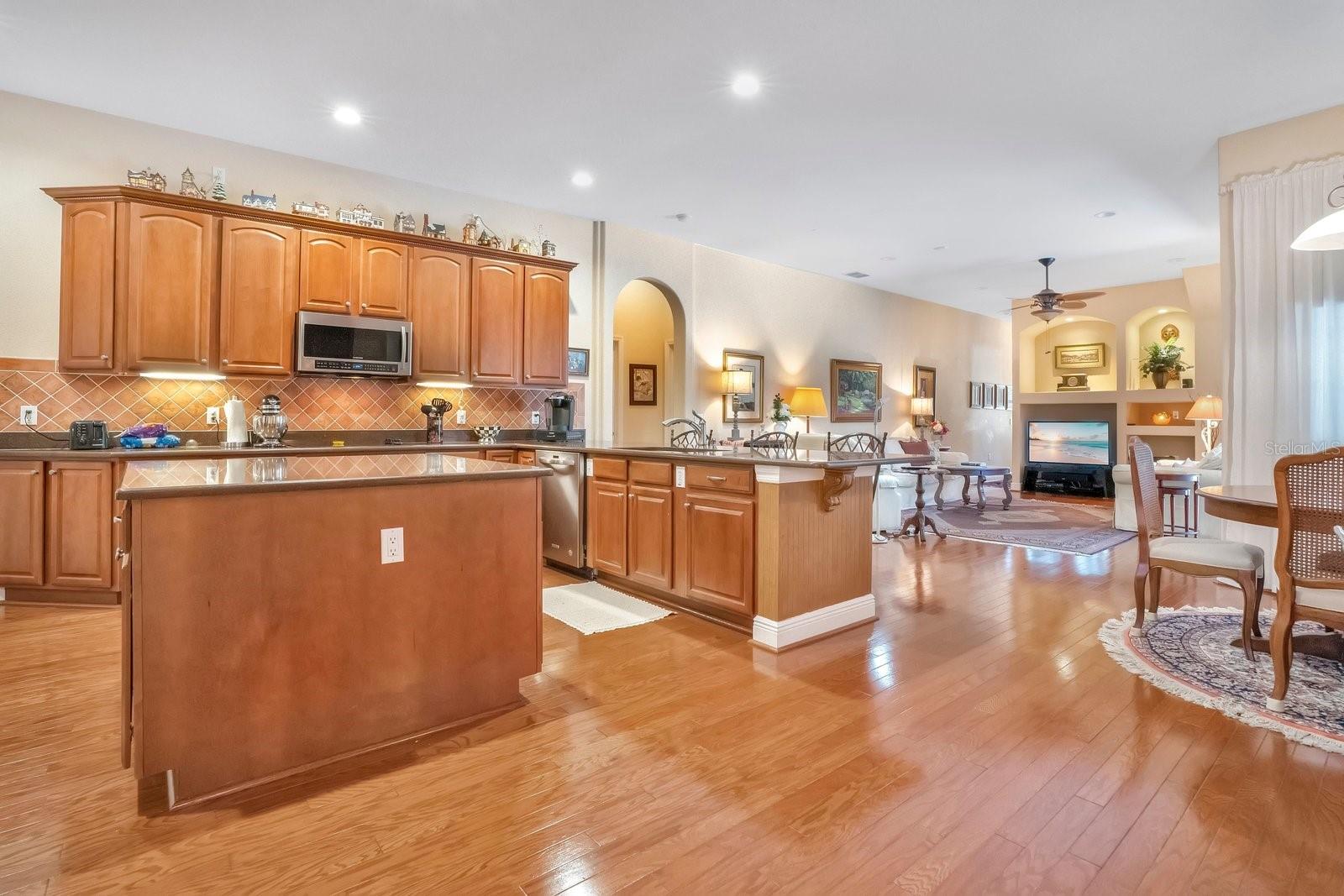 OAK LANDING - Residential