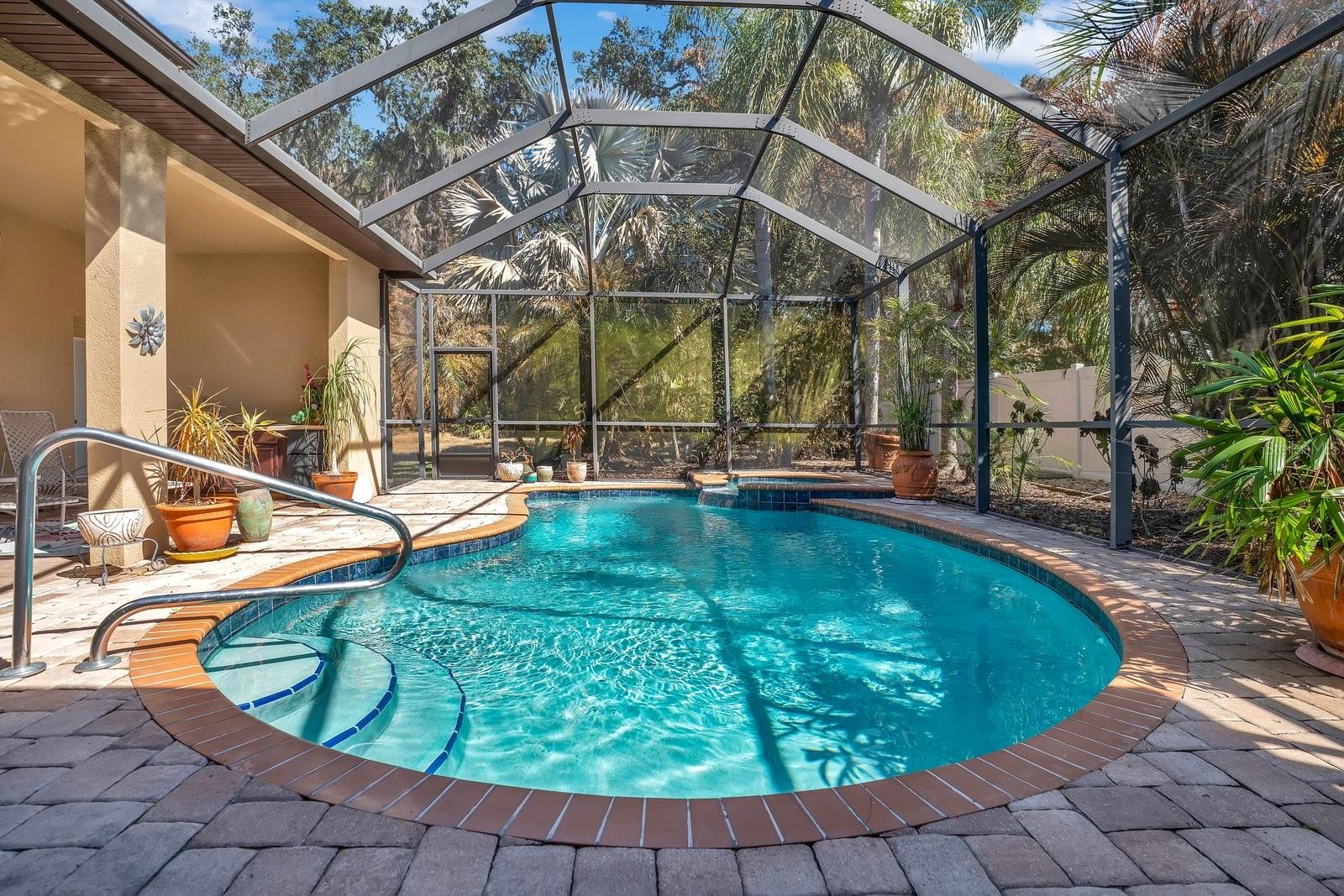 OAK LANDING - Residential