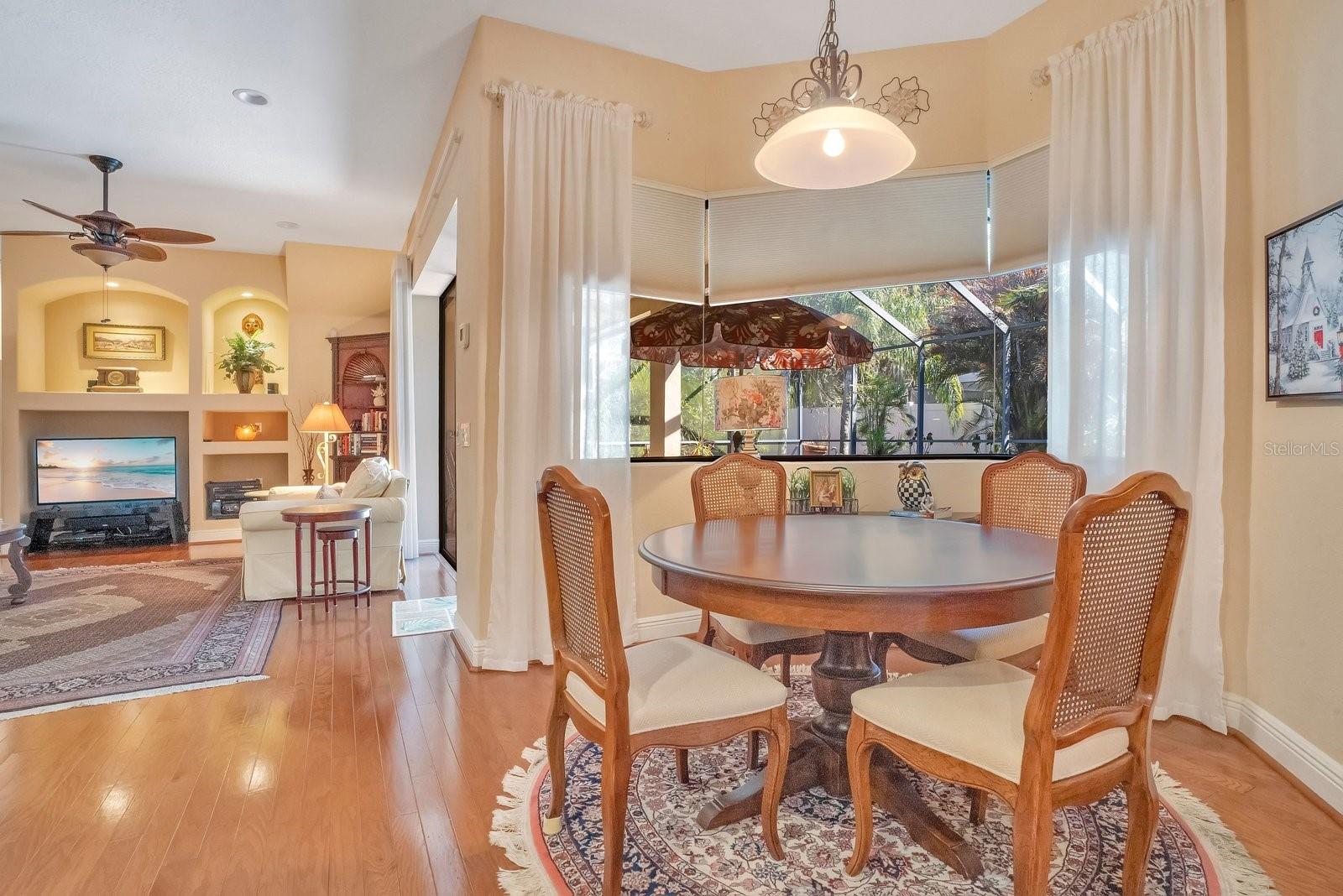 OAK LANDING - Residential