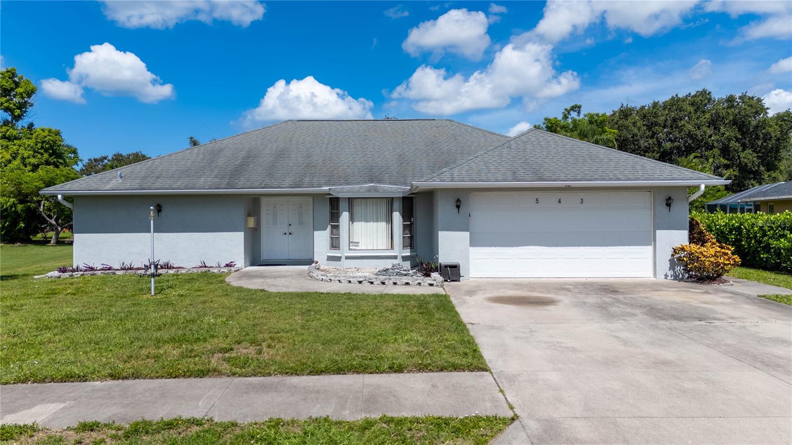 543 SILK OAK DRIVE