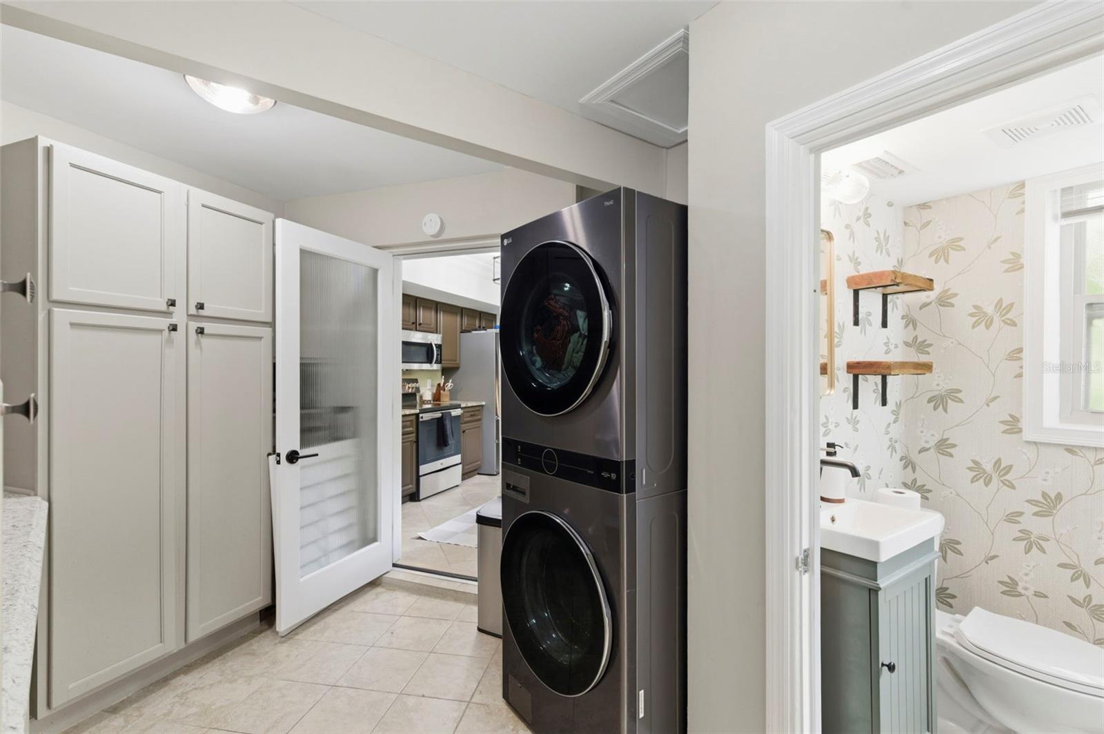 VILLA PARK ESTATES - Residential