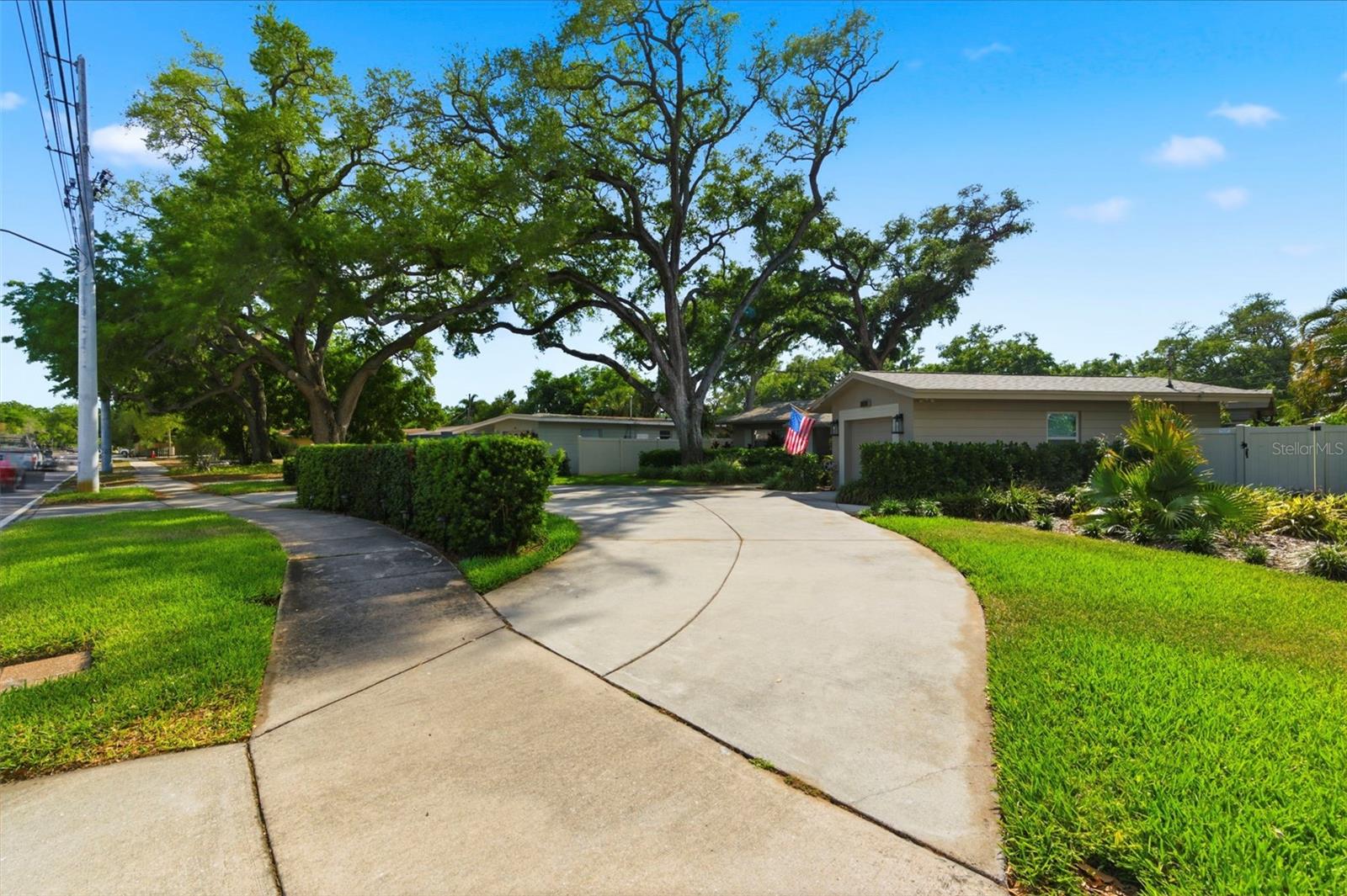 VILLA PARK ESTATES - Residential