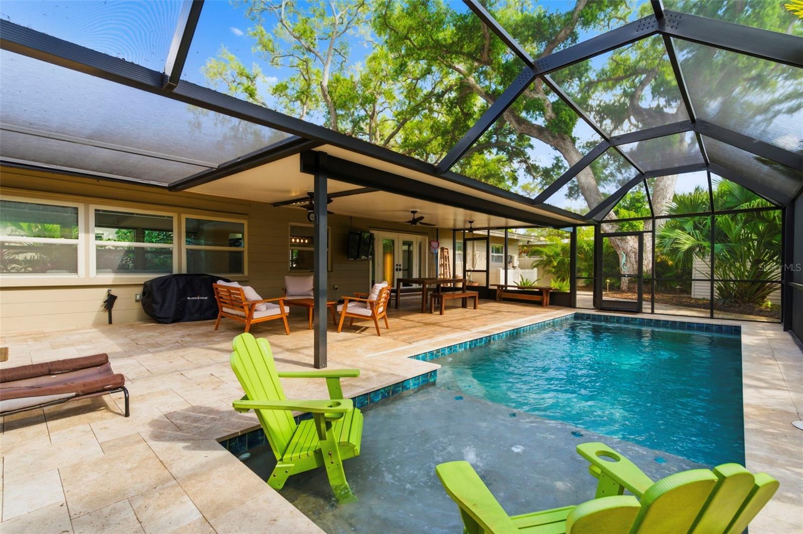 VILLA PARK ESTATES - Residential