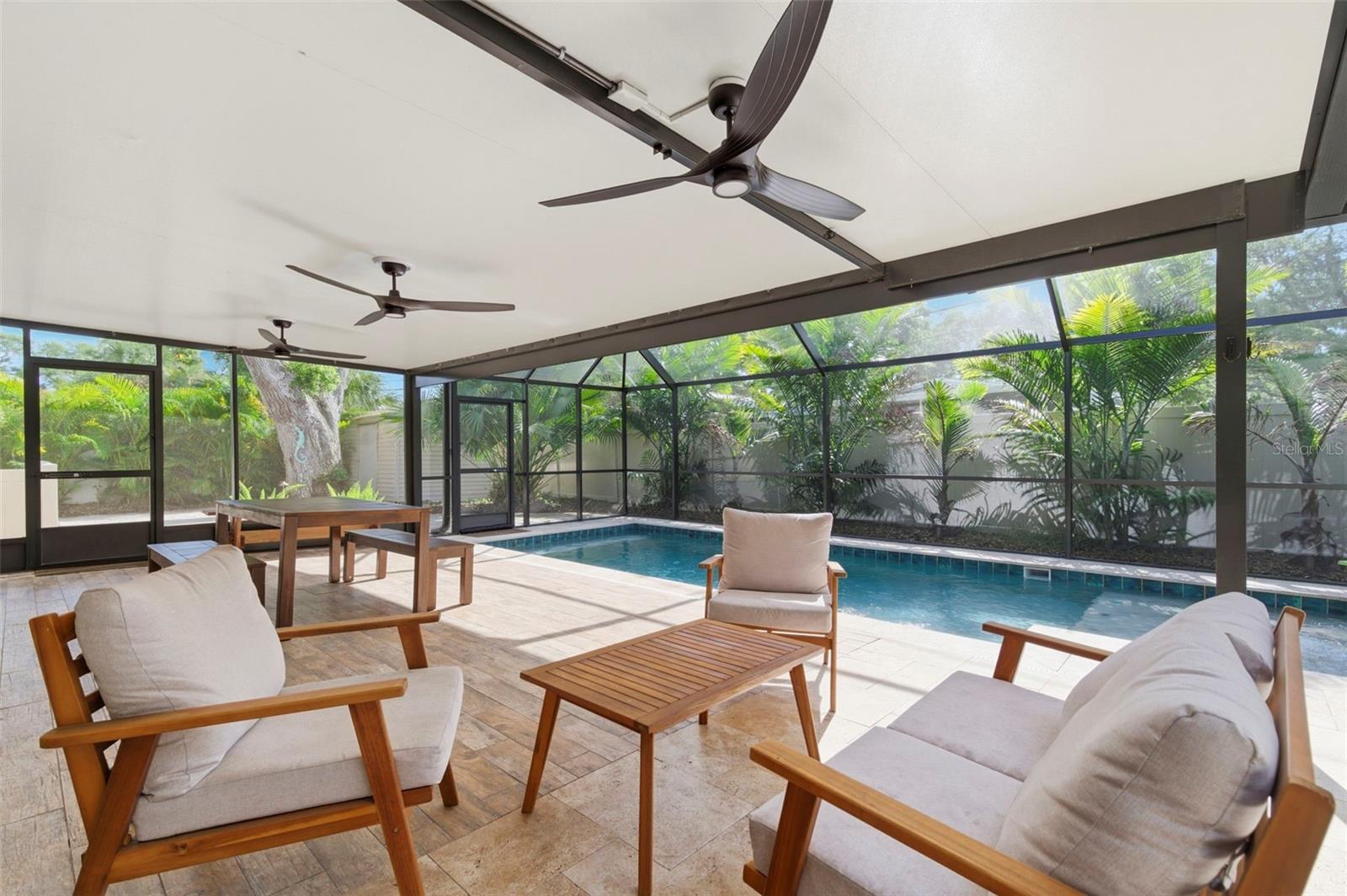 VILLA PARK ESTATES - Residential